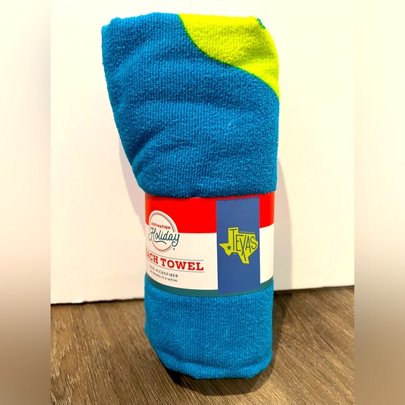 HEB Other - HEB Cute Texas Beach Towel- 28x58 in- NWT